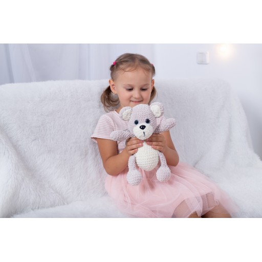 Вязаный плюшевый мишка (игрушка ручной работы)